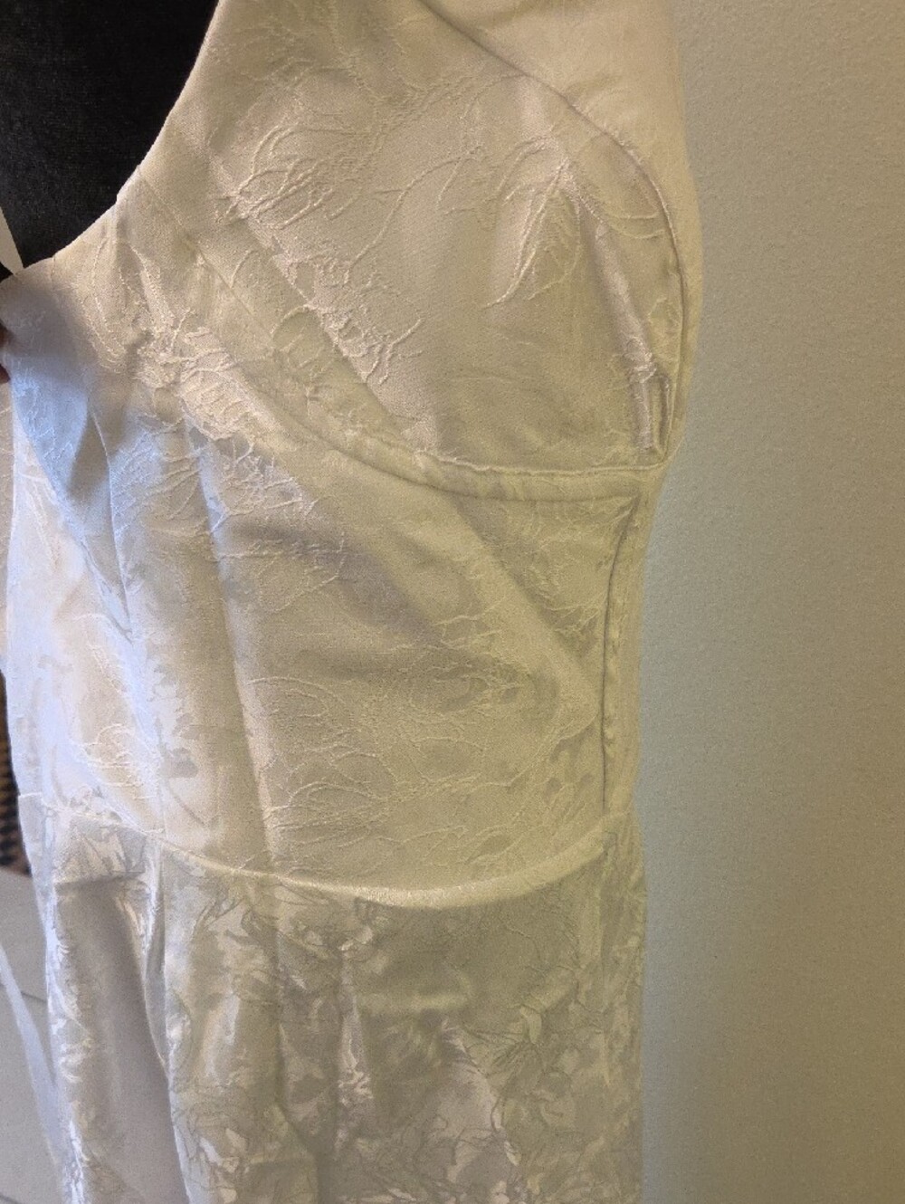 Square Neck White Lace-Up Back Wedding Gown - Picture 8 of 8